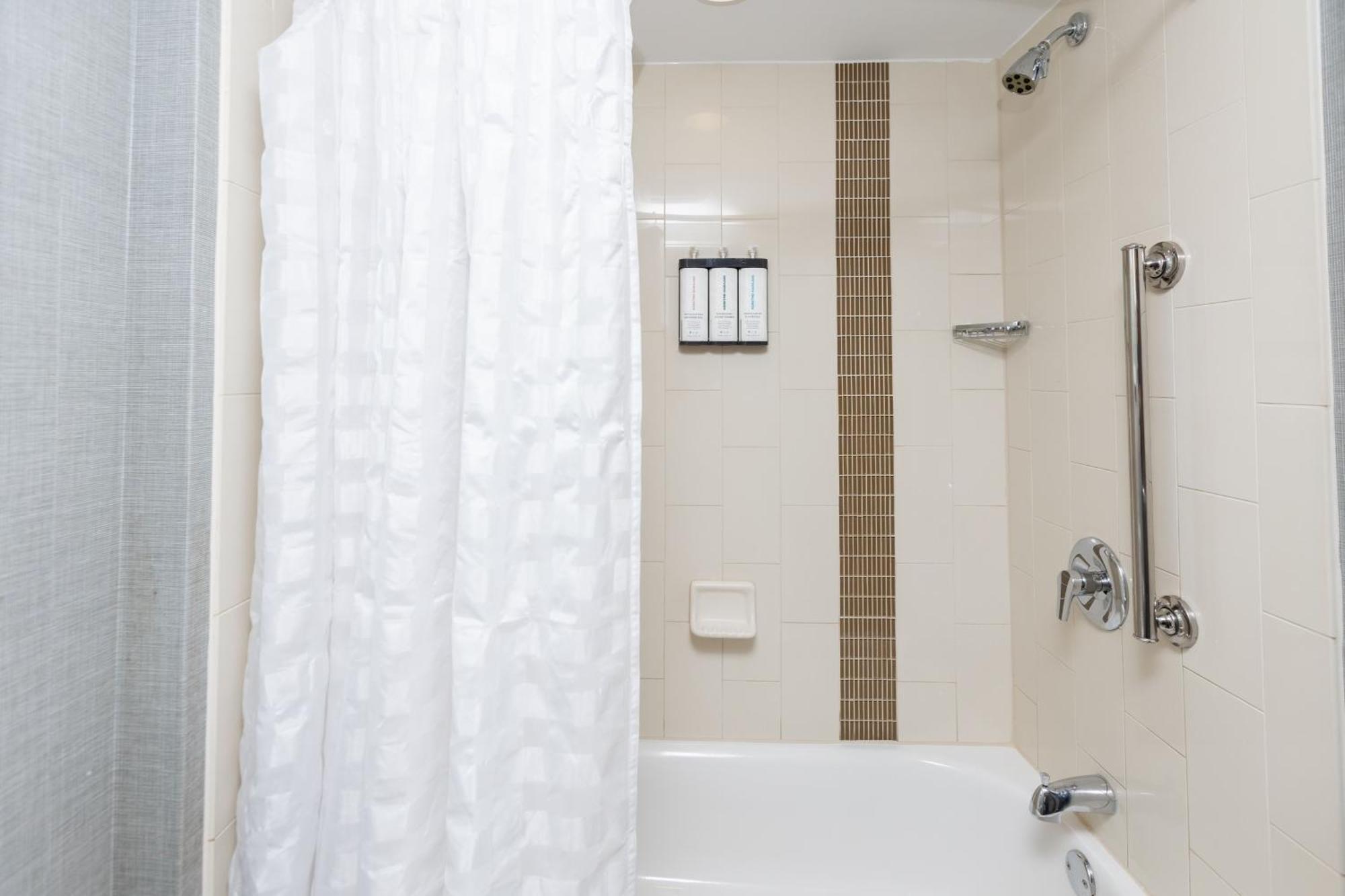 Hyatt Place Atlanta Alpharetta North Point Mall Ngoại thất bức ảnh